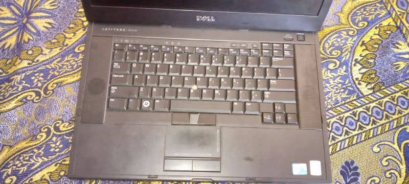 Dell i3 Latitude E6510 1