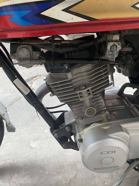 Brand New Honda 125 9/10 Condition With Genuine Tunki Tapa 0