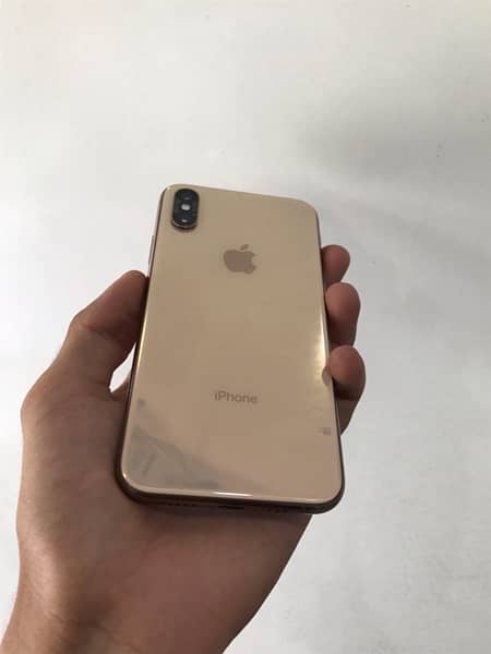iPhone XS non pta 10by9 condition battery health 80 all okay 1