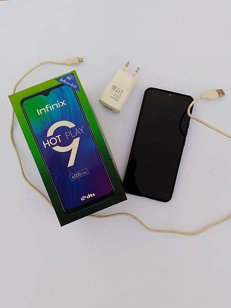 Infinix hot 9 Play 4/64 4g With Box And Charger All Okay 4