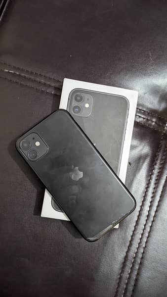 Apple iphone 11 factory unlock (64gb) 0