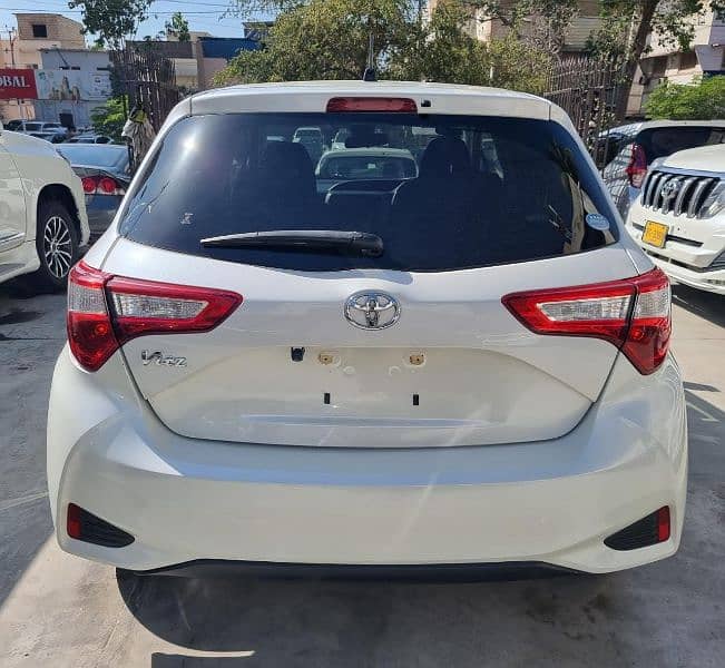 Toyota Vitz 2018 1