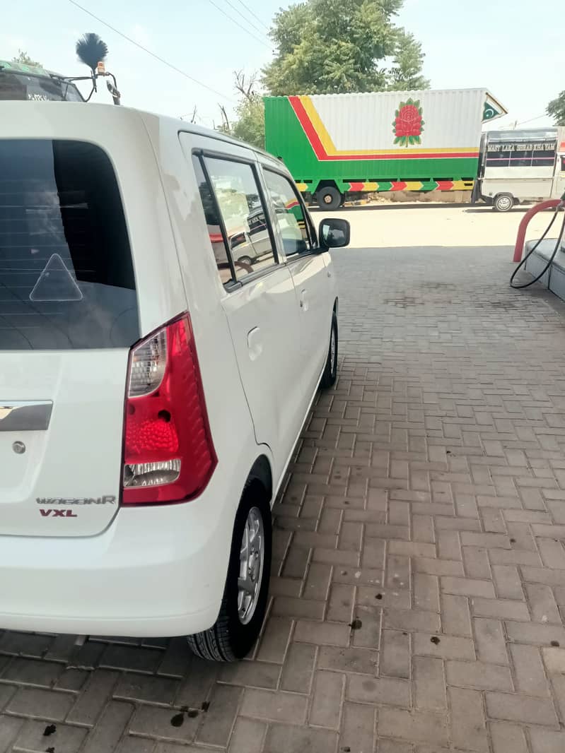 Suzuki Wagon R AGS 2021 4