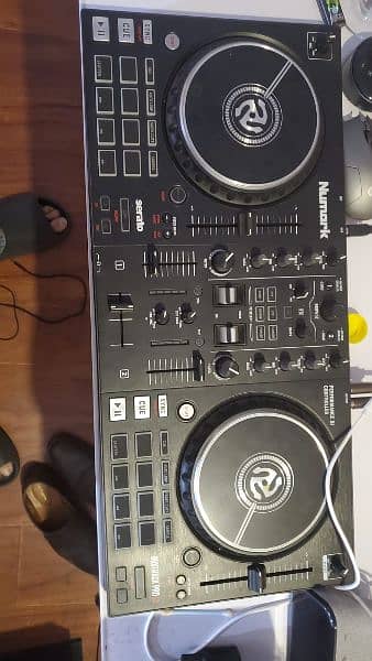 Numark mixtrack pro fx 0