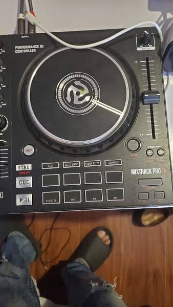 Numark mixtrack pro fx 3