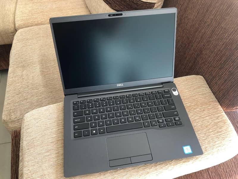 Dell Latitude 7400 Core i5 Gen 8th RAM 16GB DDR4 SSD 256GB 1