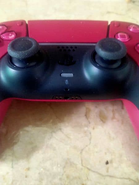 PS 5 Controller Red 3