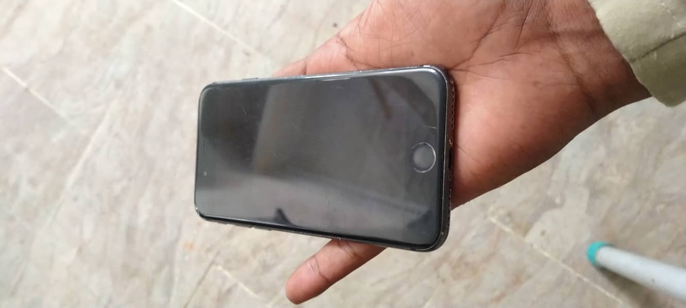 iPhone 8 Non Pta 1