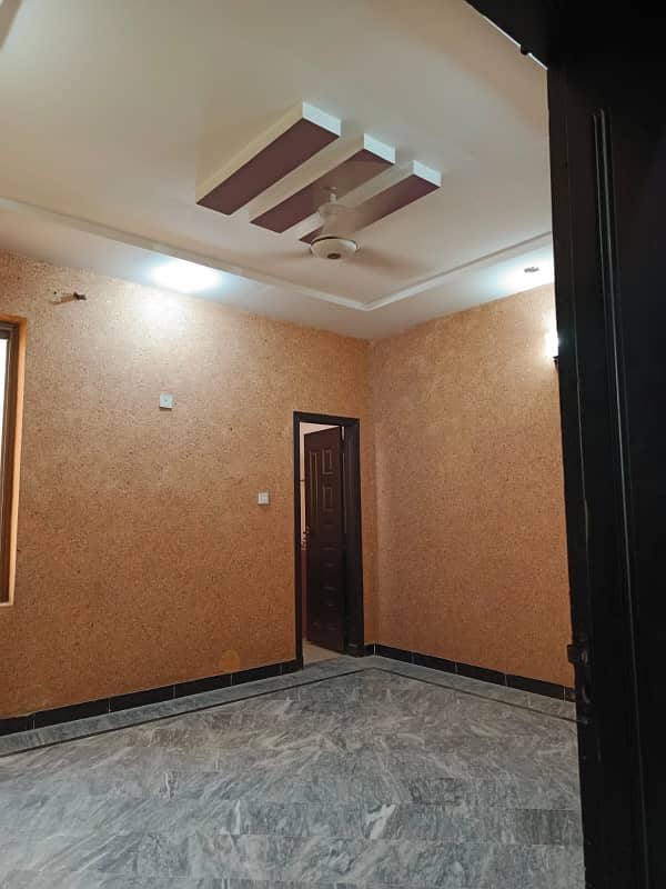 Prime Location 5 Marla House available for rent in Warsak Road if you hurry 2
