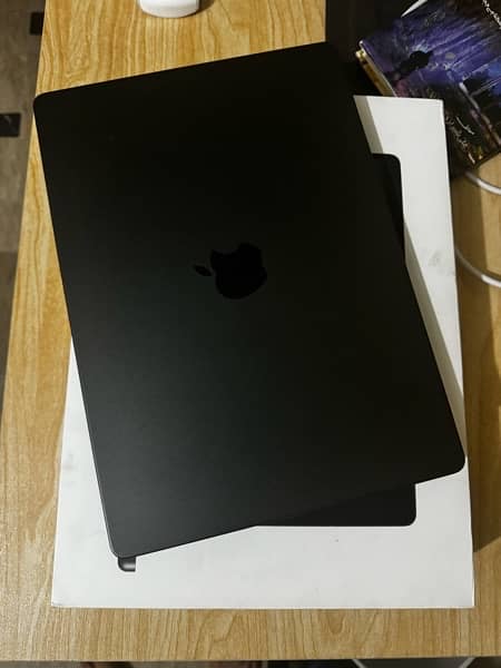 MACBOOK M3 PRO 2