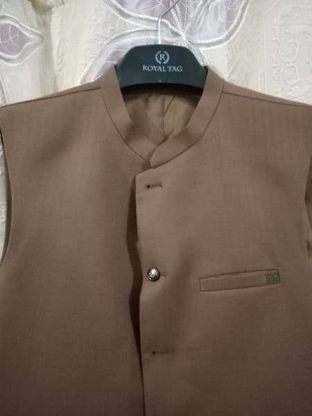 groomed vest qulla 3