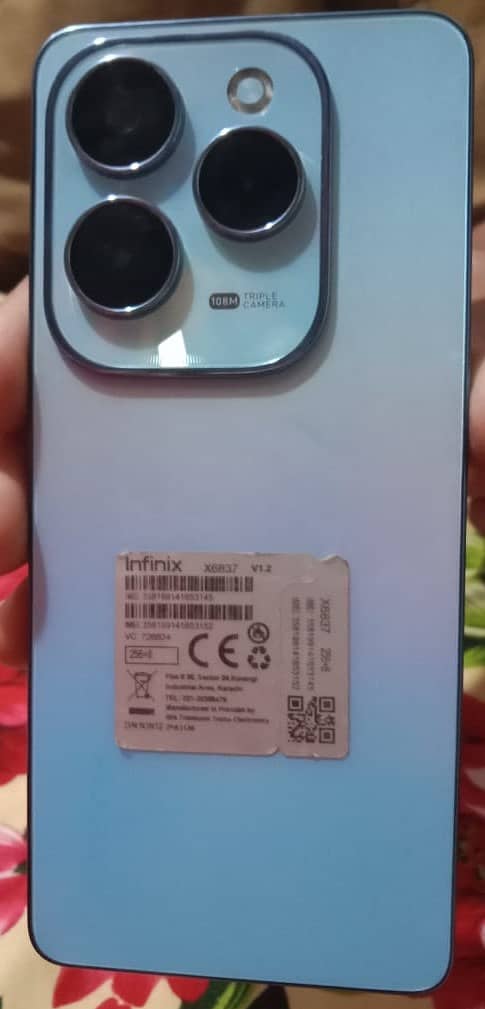 Infinix Hot 40 Pro 1