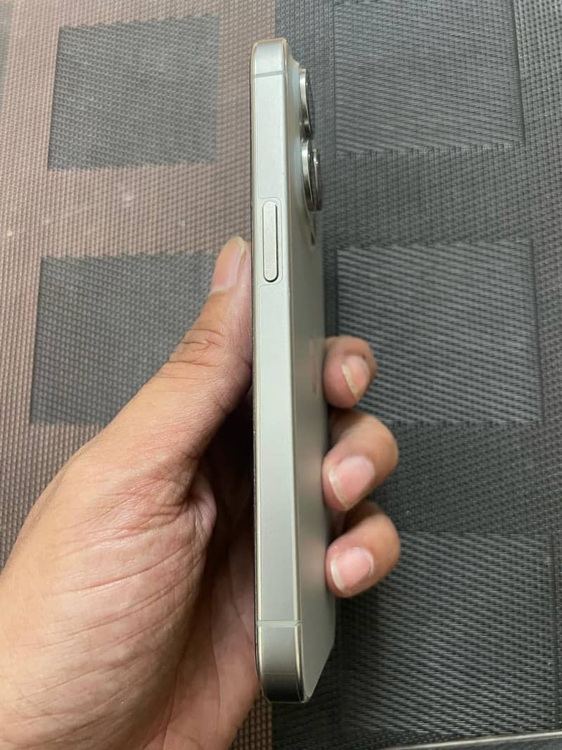 iphone 15 pro pta approved 3