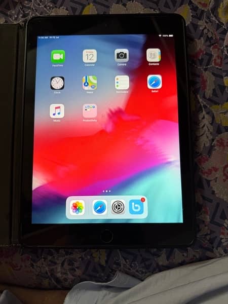 apple lpad air 10’ brand new 0