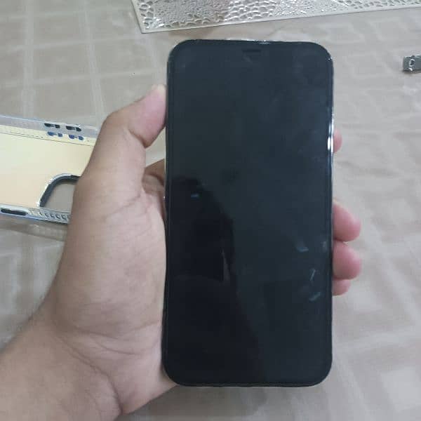 I phone 12 pro 3