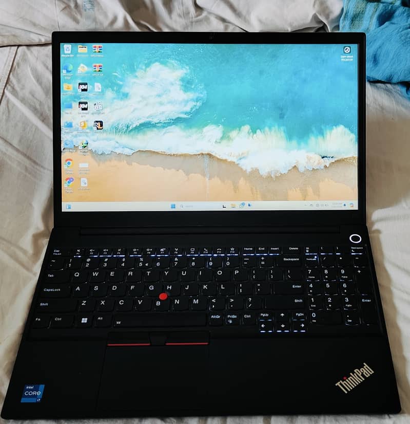 Laptop i7-12th Genration 8/512GB used new condition 10/10 0