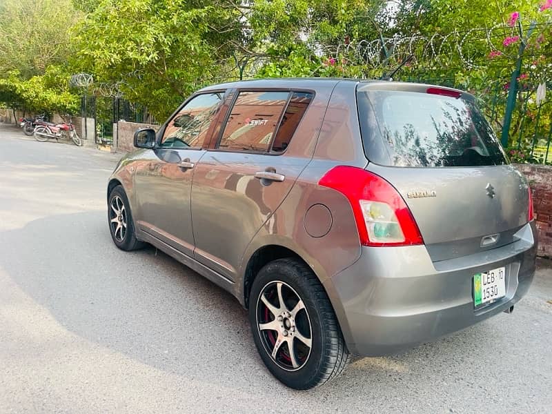 Suzuki Swift DLX 2010 4