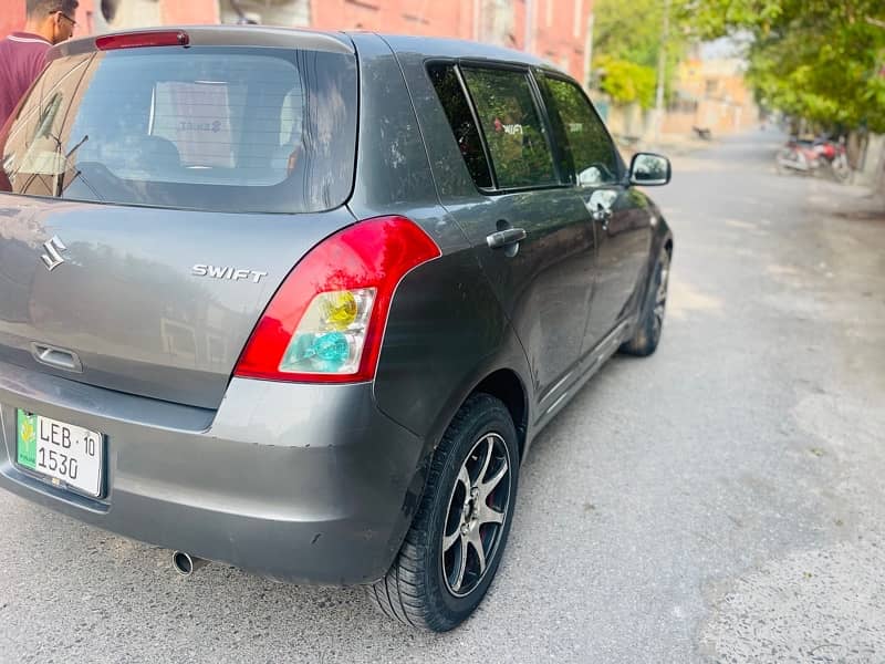 Suzuki Swift DLX 2010 5