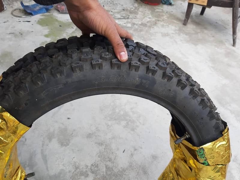 all type of tires available suzuki gs 150 ybr honda 150 gd110 cd70 3