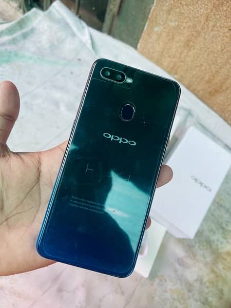 Oppo F9 Pro(8gb/256gb)urgent Sale. 0/3/2/8/0/7/7/9/4/9/3 1