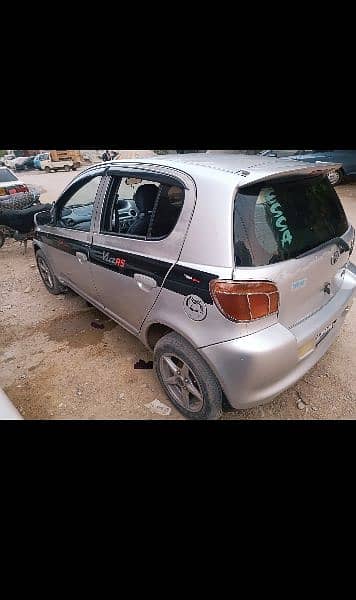 Toyota Vitz 2002/2006 3