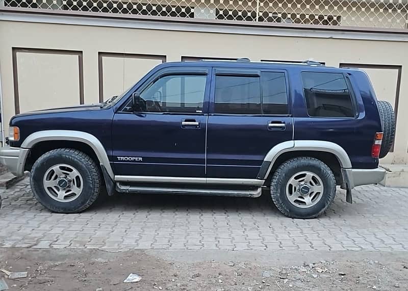 Isuzu Trooper 1998 model 2007 model 0