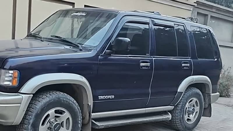 Isuzu Trooper 1998 model 2007 model 1