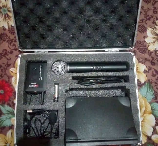 WIRELESS MIC TUH 3500 PROFESSIONAL WIRELESS MICROPHONE UHF (TOVASTE) 0