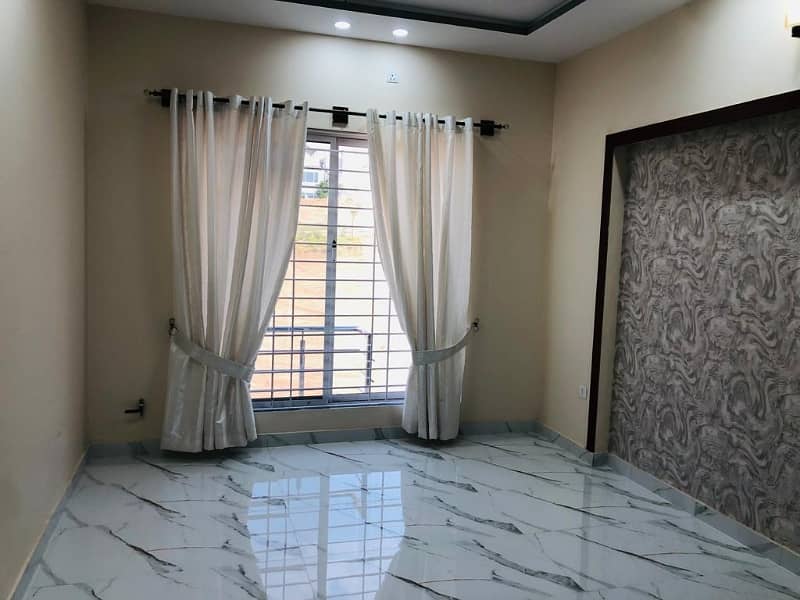 14 marla upper portion for rent at zaraj housing society islamabad. 2