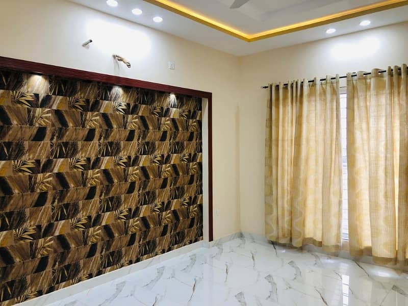 14 marla upper portion for rent at zaraj housing society islamabad. 5