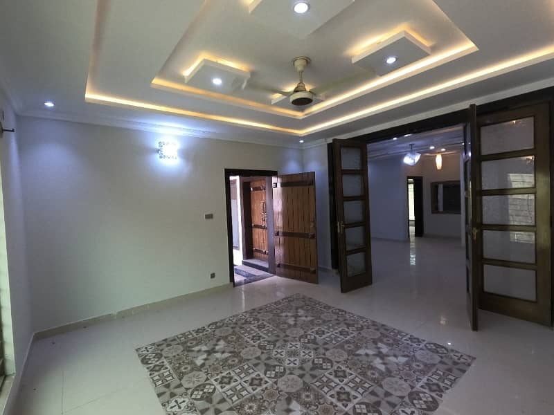 14 marla upper portion for rent at zaraj housing society islamabad. 6