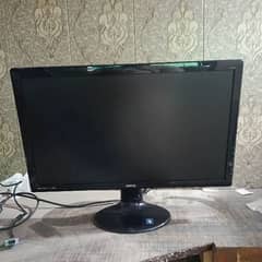 Big 20 inches monitor | BenQ international company | Free cables