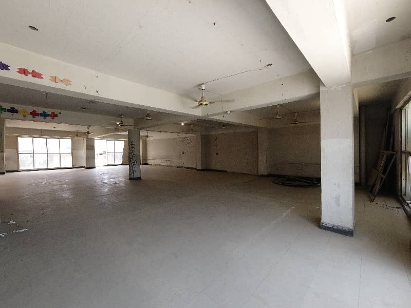 Main Double Road 4500 Square Feet Building For Grabs In PWD Road 16