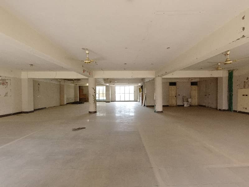 Main Double Road 4500 Square Feet Building For Grabs In PWD Road 19
