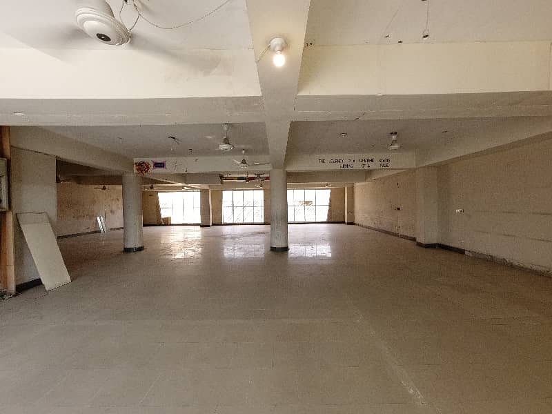 Main Double Road 4500 Square Feet Building For Grabs In PWD Road 23