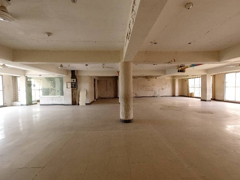 Main Double Road 4500 Square Feet Building For Grabs In PWD Road 24