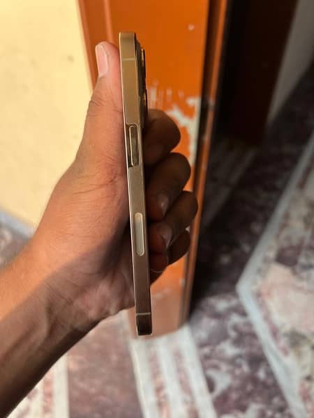 iphone 13 pro golden 256GB just box open 100% health 2