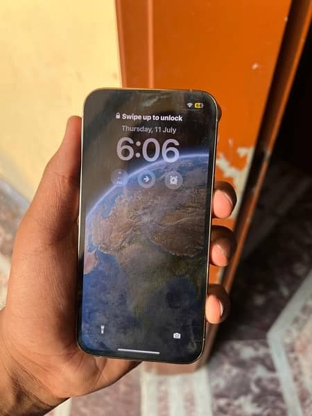 iphone 13 pro golden 256GB just box open 100% health 4