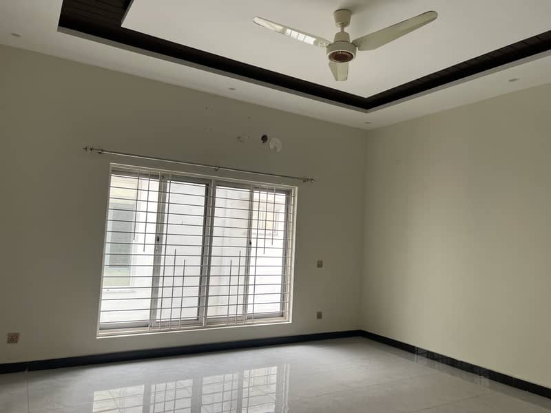 Luxurious Upper Portion for Rent in Fazaia Housing Scheme Phase 1, Raiwind Road, Lahore** 8