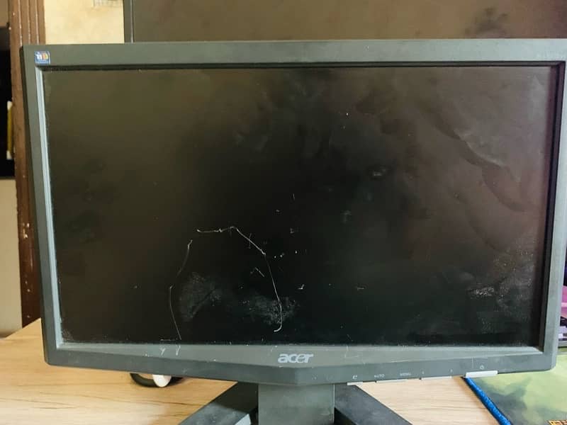 acer lcd 16 inch 5