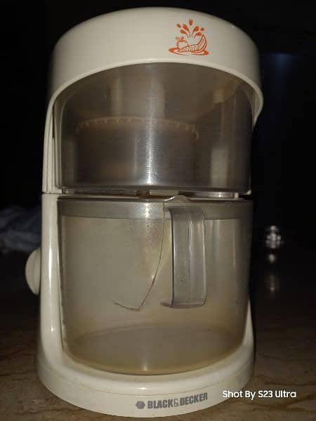 BLACK AND DECKER ORIGNAL JUICER 5