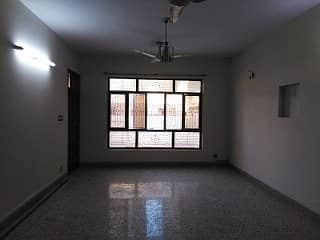 I-8-3 Upper Portion Available For Rent With Saprate Gate 4