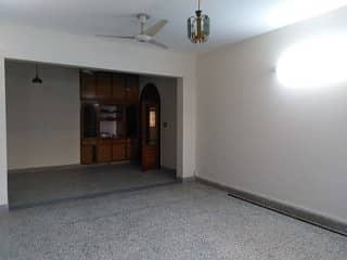 I-8-3 Upper Portion Available For Rent With Saprate Gate 7