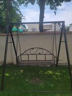 Metallic lawn swing chair