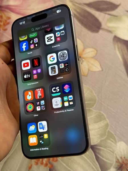 Iphone 15 Pro max  256 GB Uk 2