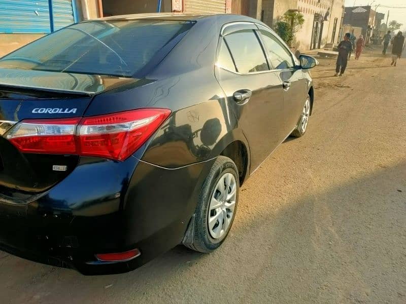 Toyota Corolla GLI 2015 16