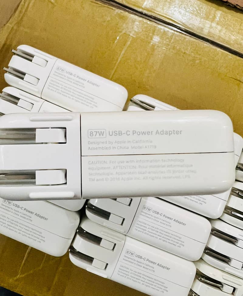 Apple 87W USB power adopter in used 4