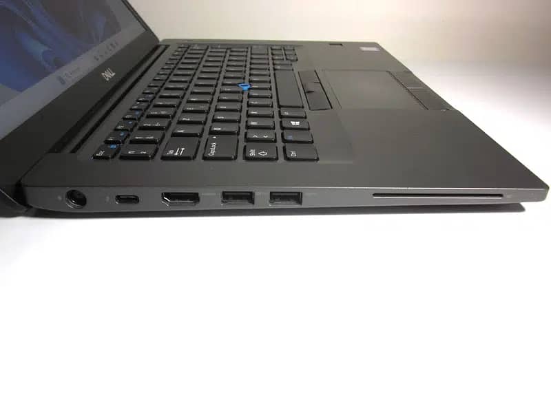 Dell latitude 7490,i7 8th generation,32 gb ram,500 gb ssd,Touch screen 3