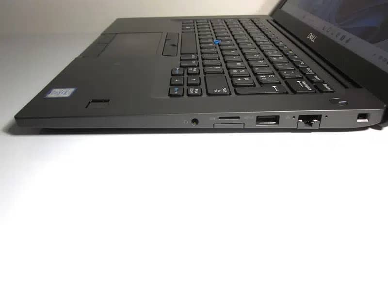 Dell latitude 7490,i7 8th generation,32 gb ram,500 gb ssd,Touch screen 4