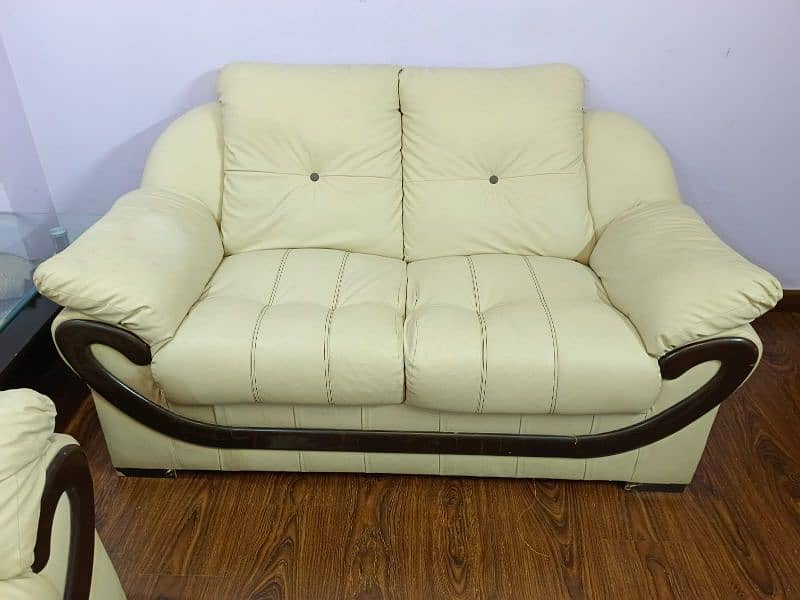 7 seater sofa set available for sale like new 2